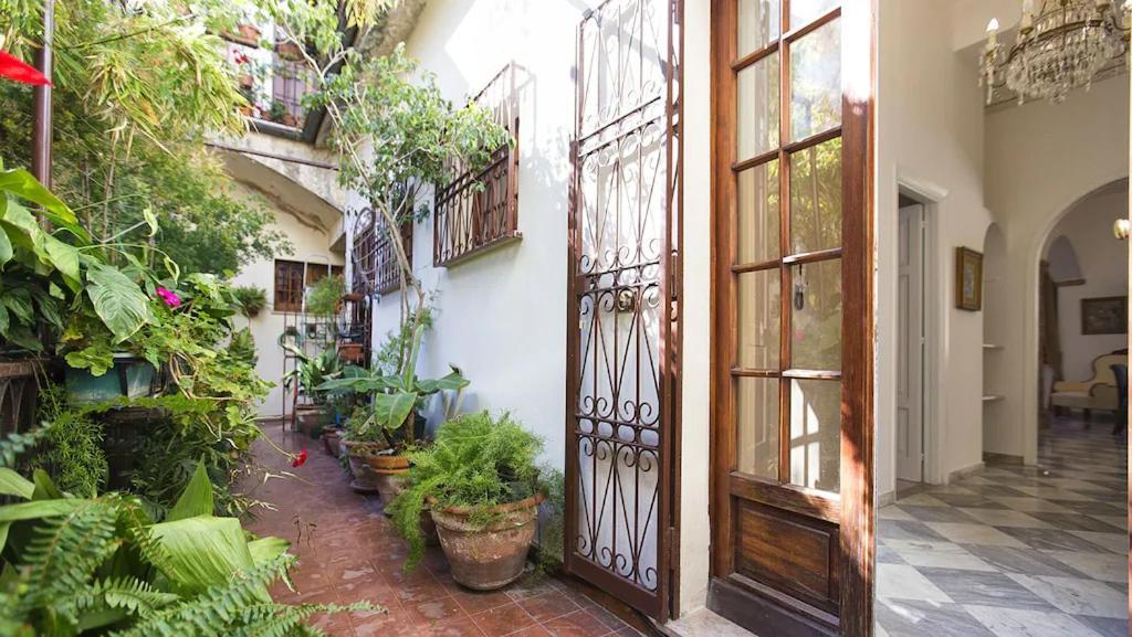 Appartamento Palazzo Dalbis In Pieno Centro Per 8 Persone Alghero
