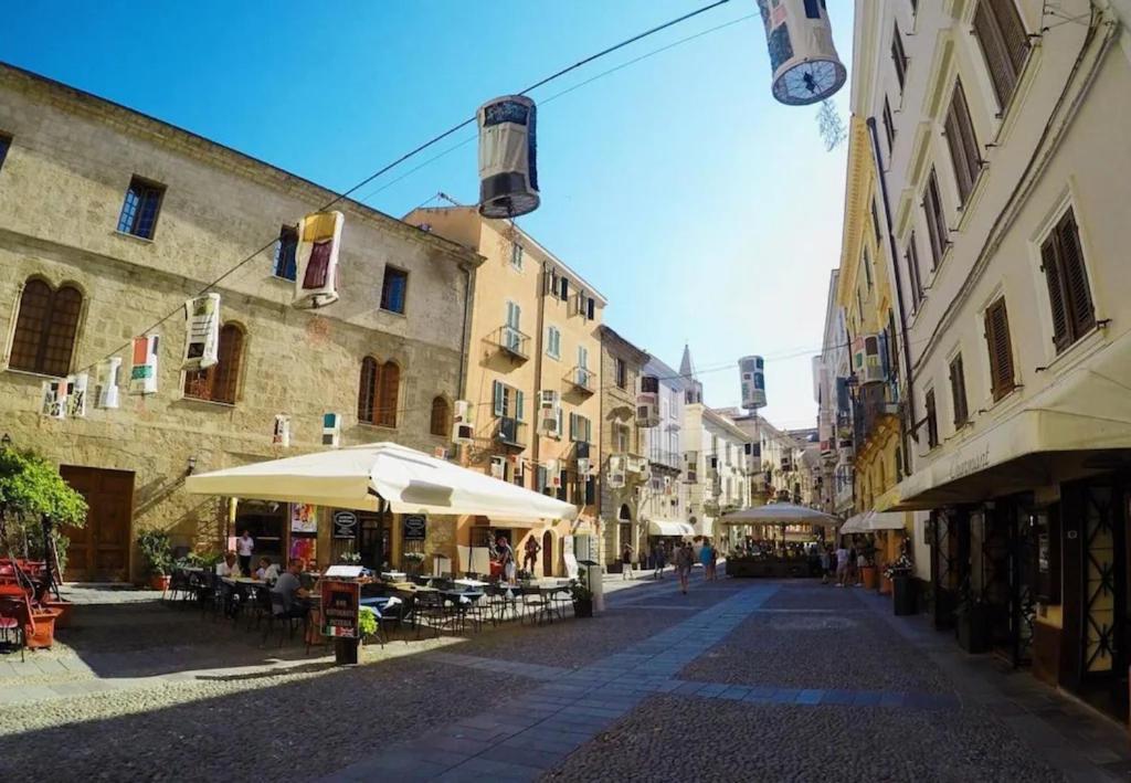 Appartamento Palazzo Dalbis In Pieno Centro Per 8 Persone Alghero