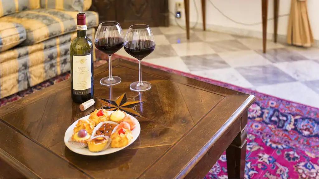 Palazzo Dalbis In Pieno Centro Per 8 Persone * Alghero