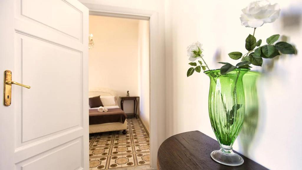 Palazzo Dalbis In Pieno Centro Per 8 Persone